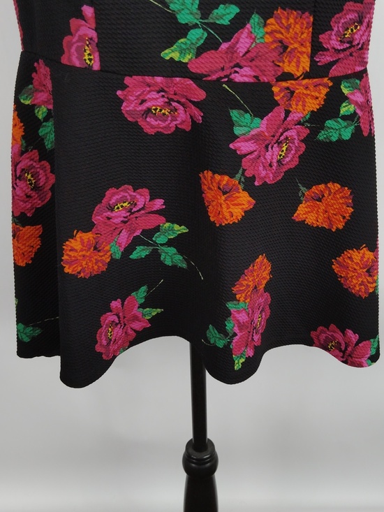 Torrid Ponte Floral Hi-lo Peplum Top - Picture 5 of 9